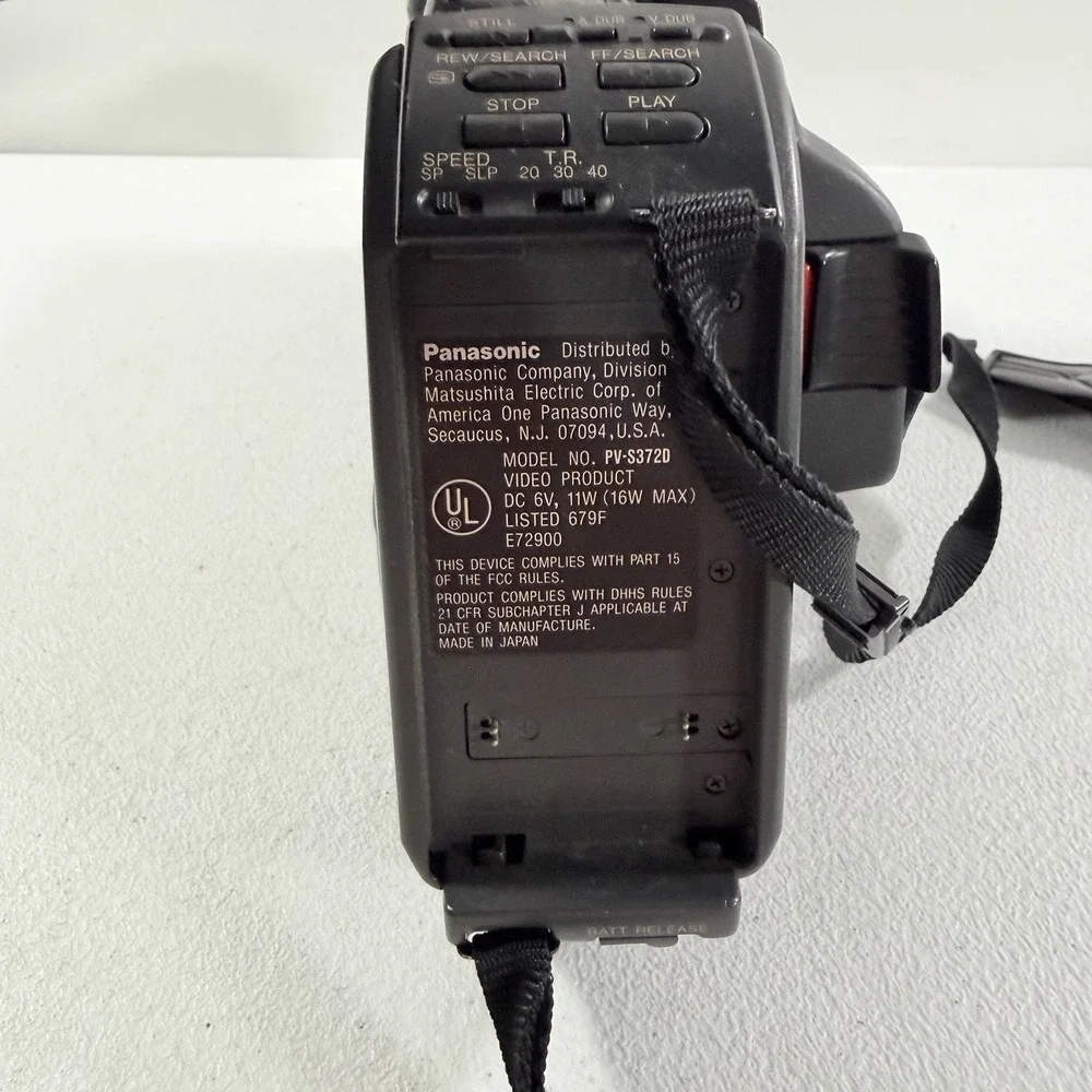 Panasonic‎ PV-S372D OmniMovie Super S-VHS VHSC Camcorder Video Camera UNTESTED